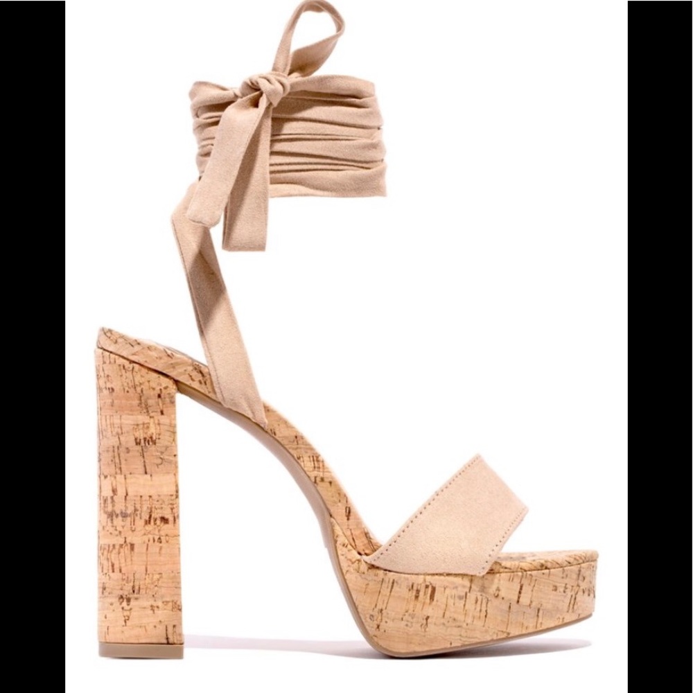 MISS LOLA Weekend Feelz Sandals - Size 9 Unworn
